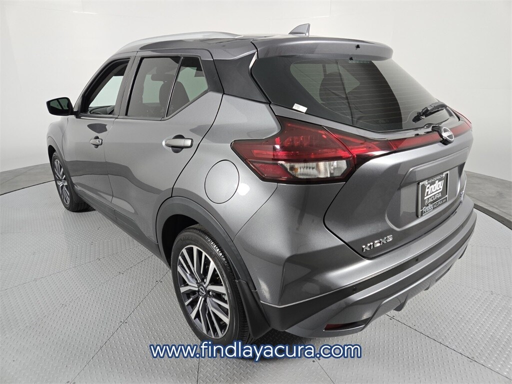 2022 Nissan Kicks SV photo 4