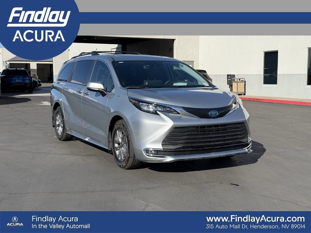 Used 2022 Toyota Sienna XLE Van Passenger Van