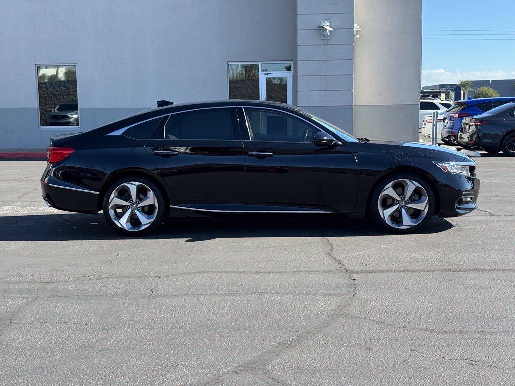 Used 2018 Honda Accord Touring 2.0T Sedan
