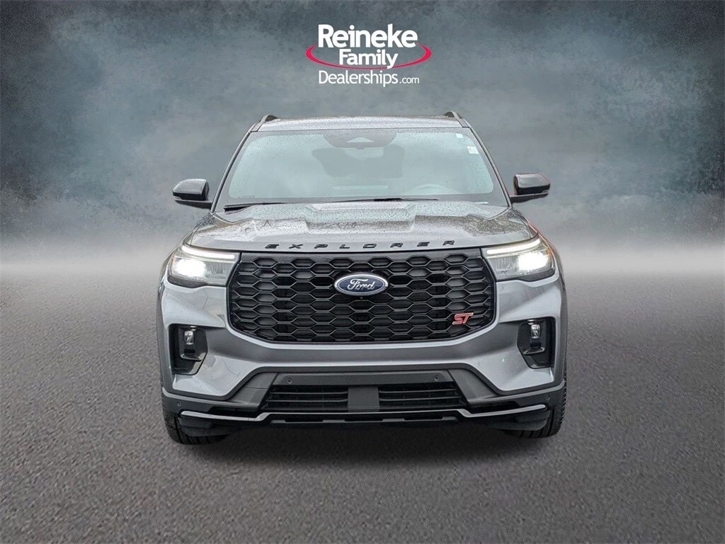 Used 2025 Ford Explorer ST SUV