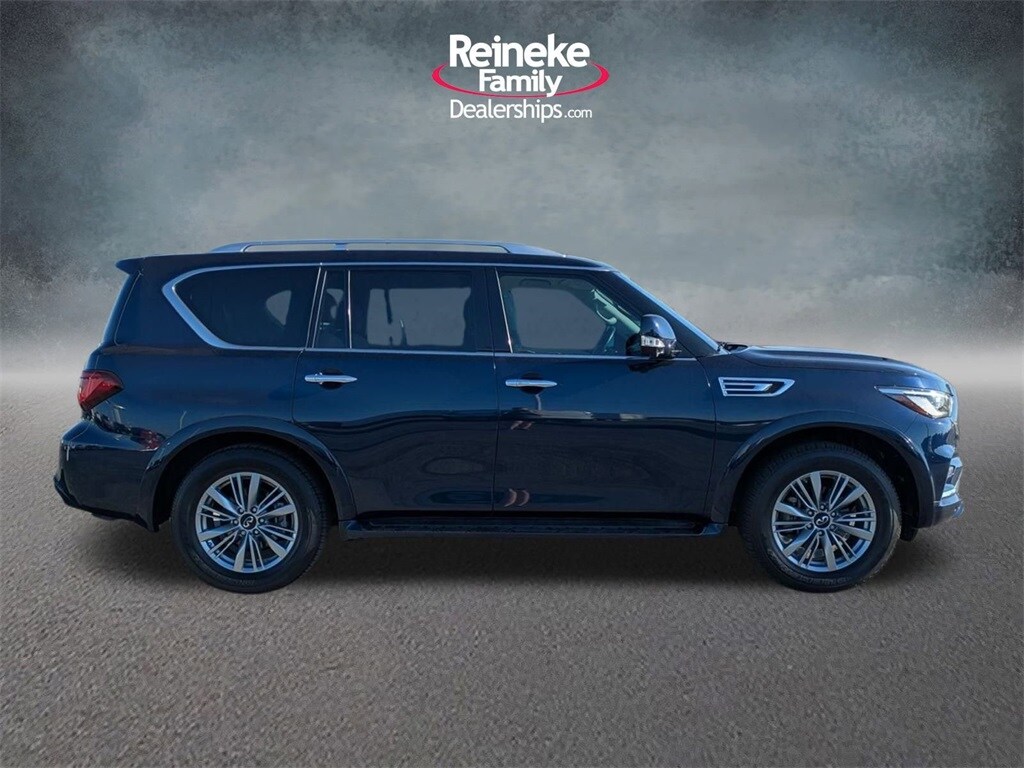 2023 Infiniti QX80 Luxe photo 4