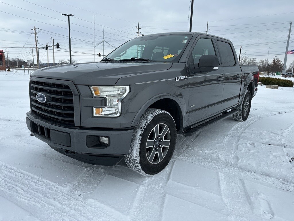 2015 Ford F-150 XLT's photo