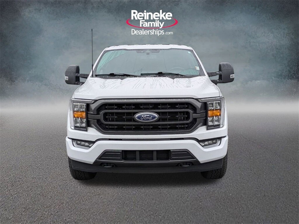 2023 Ford F-150 XLT photo 2