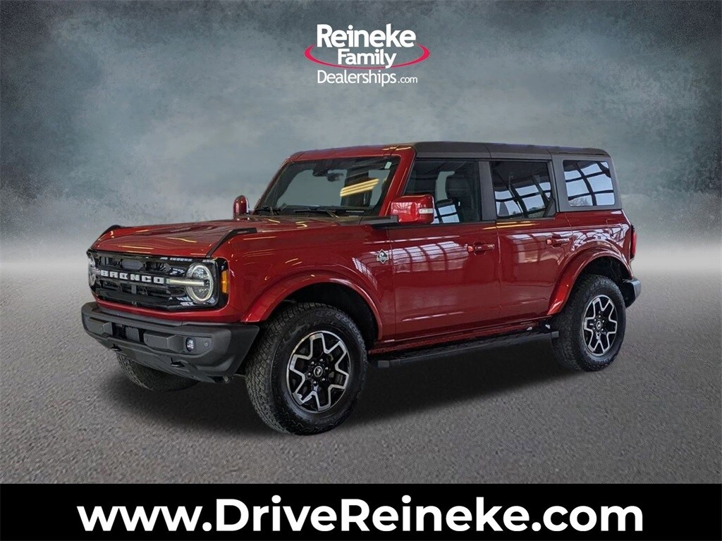 2022 Ford Bronco 4-Door Outer Banks's photo