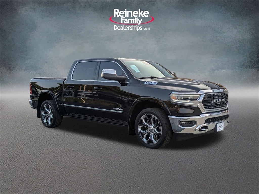 2023 Ram 1500 Limited photo 3