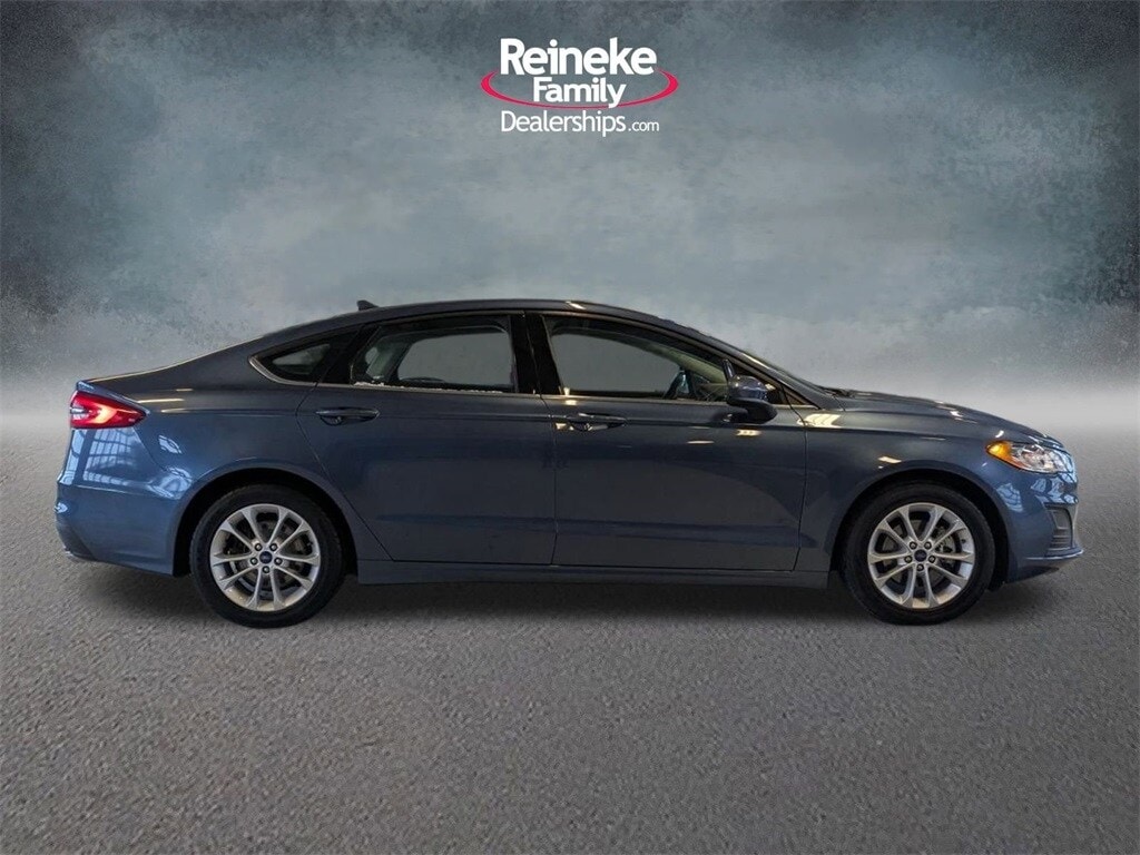 Used 2019 Ford Fusion SE Sedan