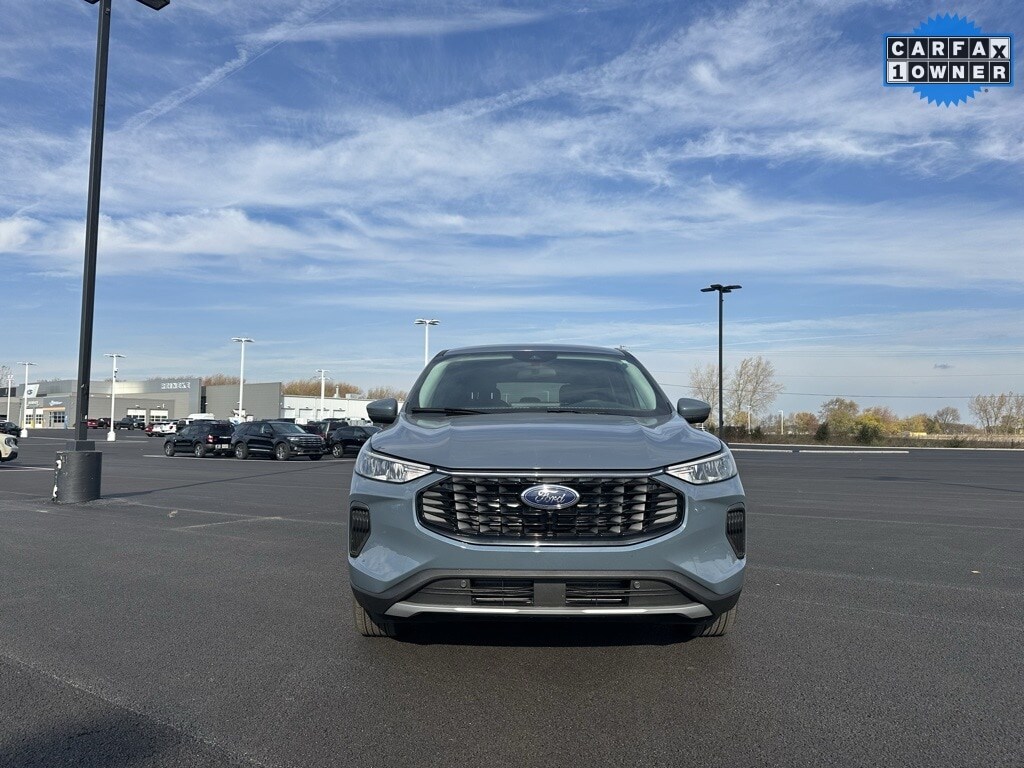 2023 Ford Escape Active photo 2