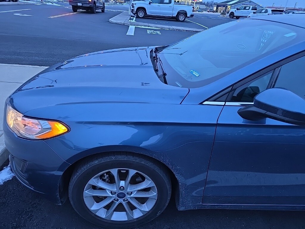 2019 Ford Fusion SE photo 4