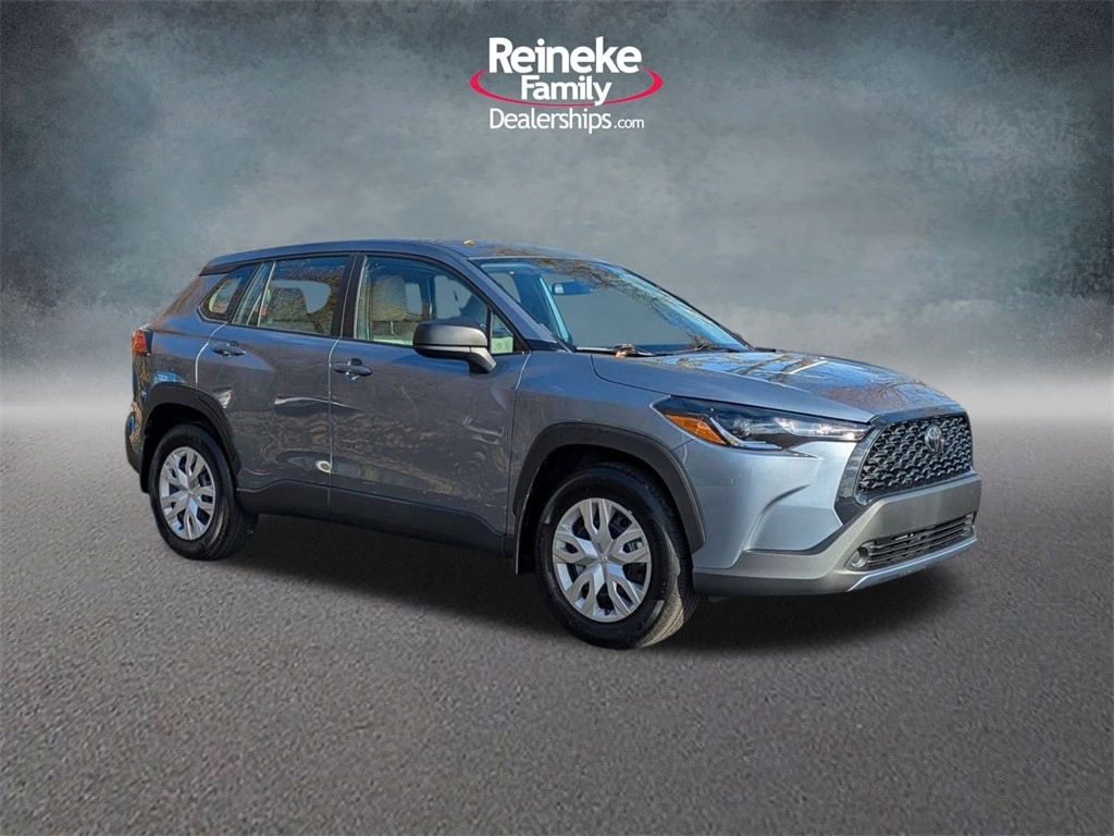 2022 Toyota Corolla Cross L photo 3