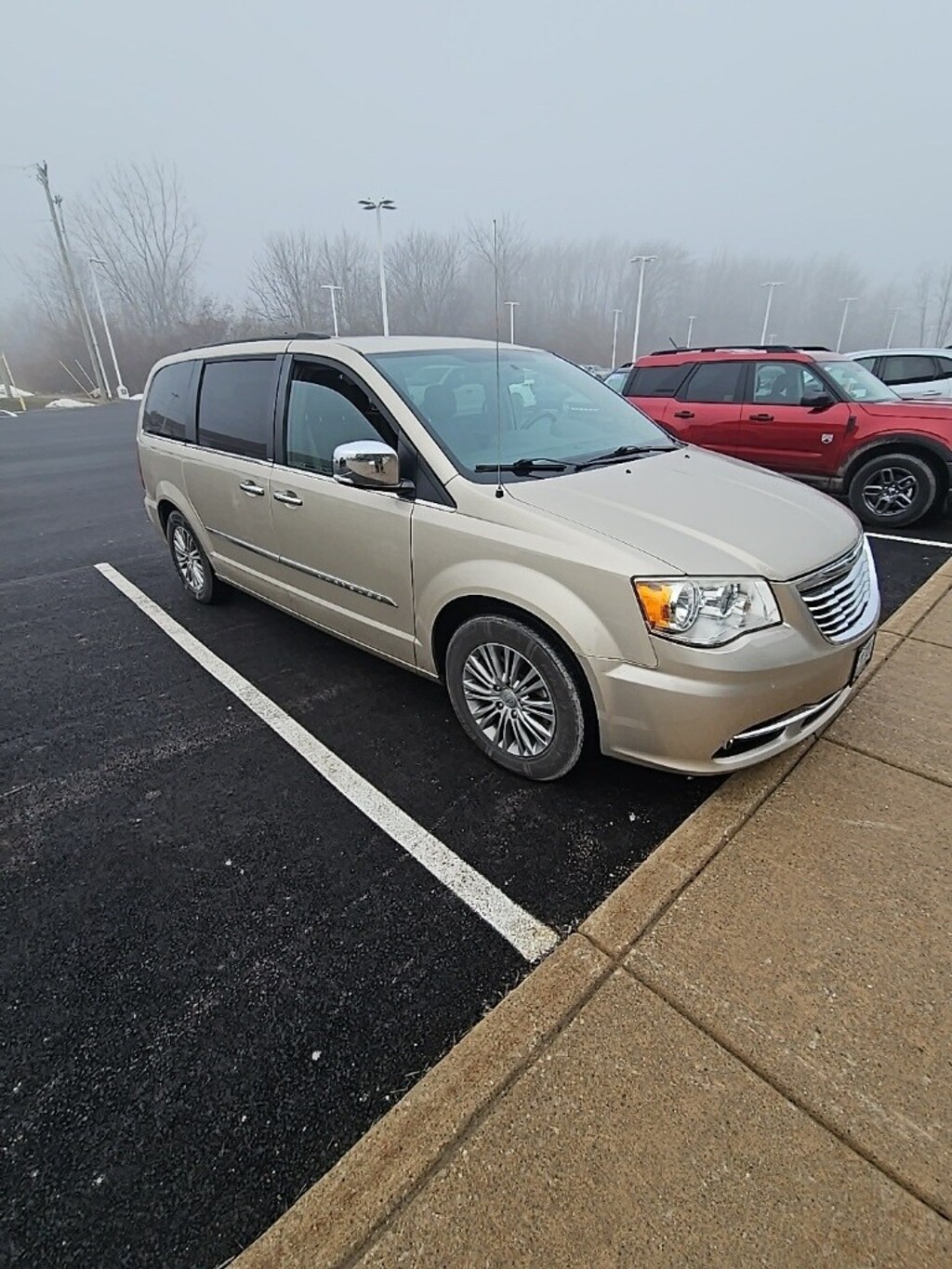 Used 2014 Chrysler Town & Country Touring-L Van