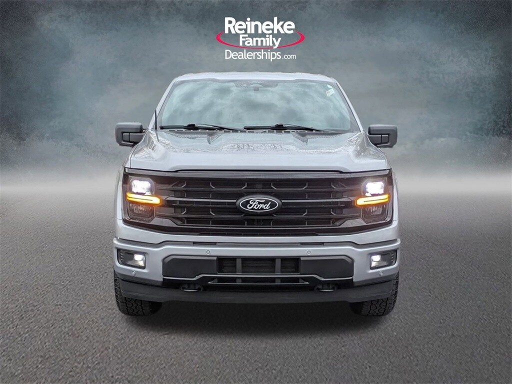 2024 Ford F-150 XLT photo 2