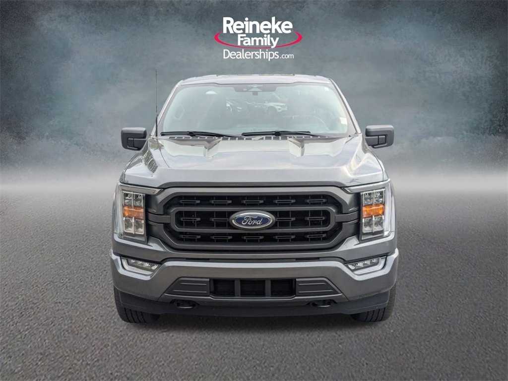 2023 Ford F-150 XLT photo 2