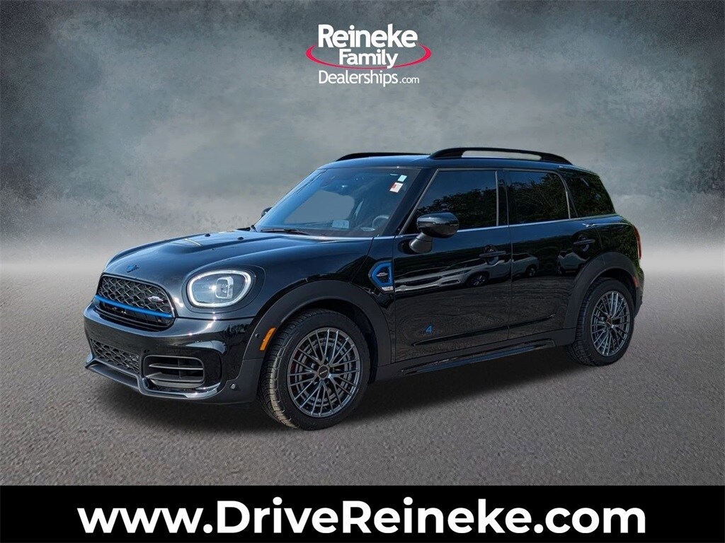 2024 MINI Countryman John Cooper Works's photo