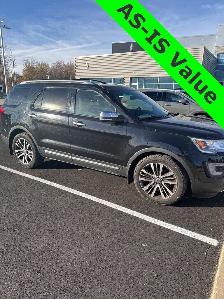 2016 Ford Explorer Platinum photo 2