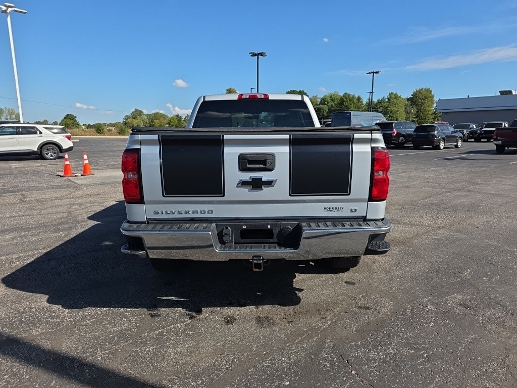 2015 Chevrolet Silverado 1500 LT photo 4