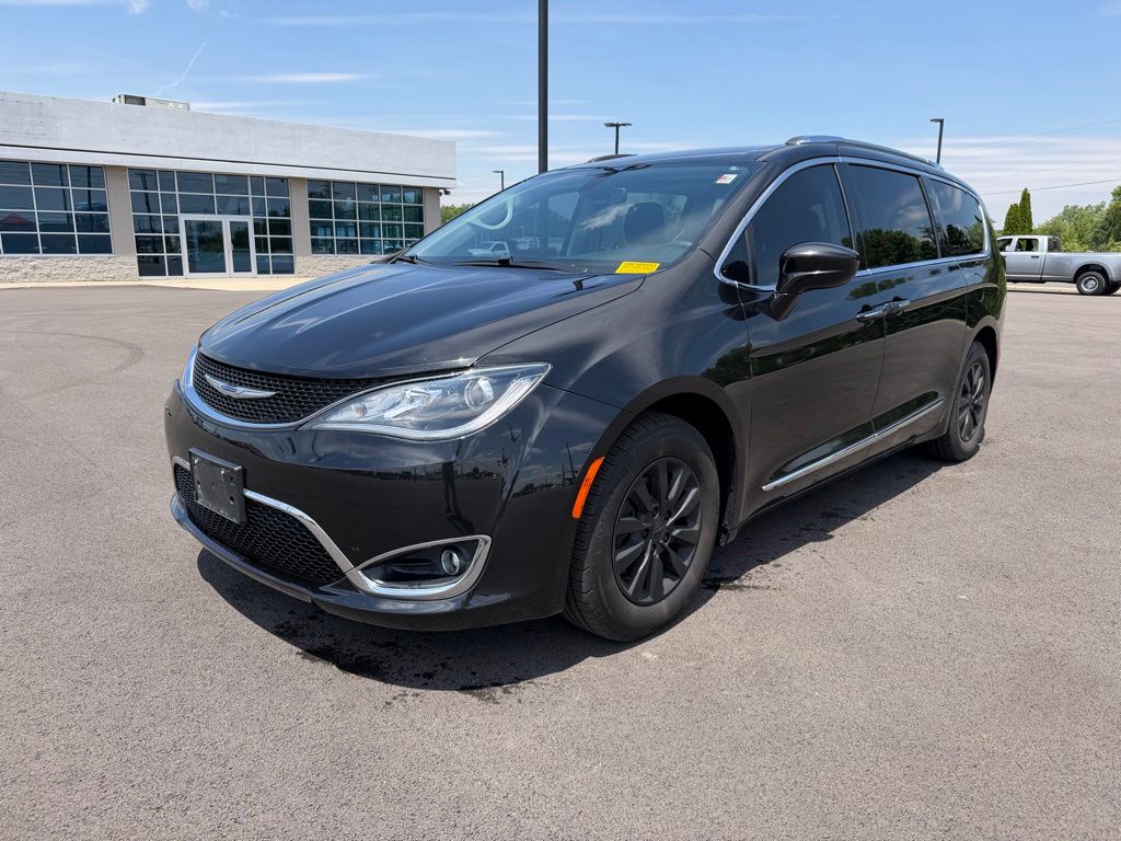 2020 Chrysler Pacifica Touring L Plus's photo