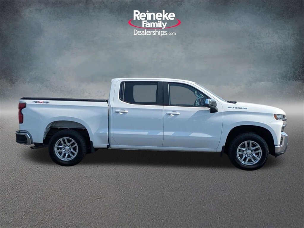 2022 Chevrolet Silverado 1500 LT photo 4