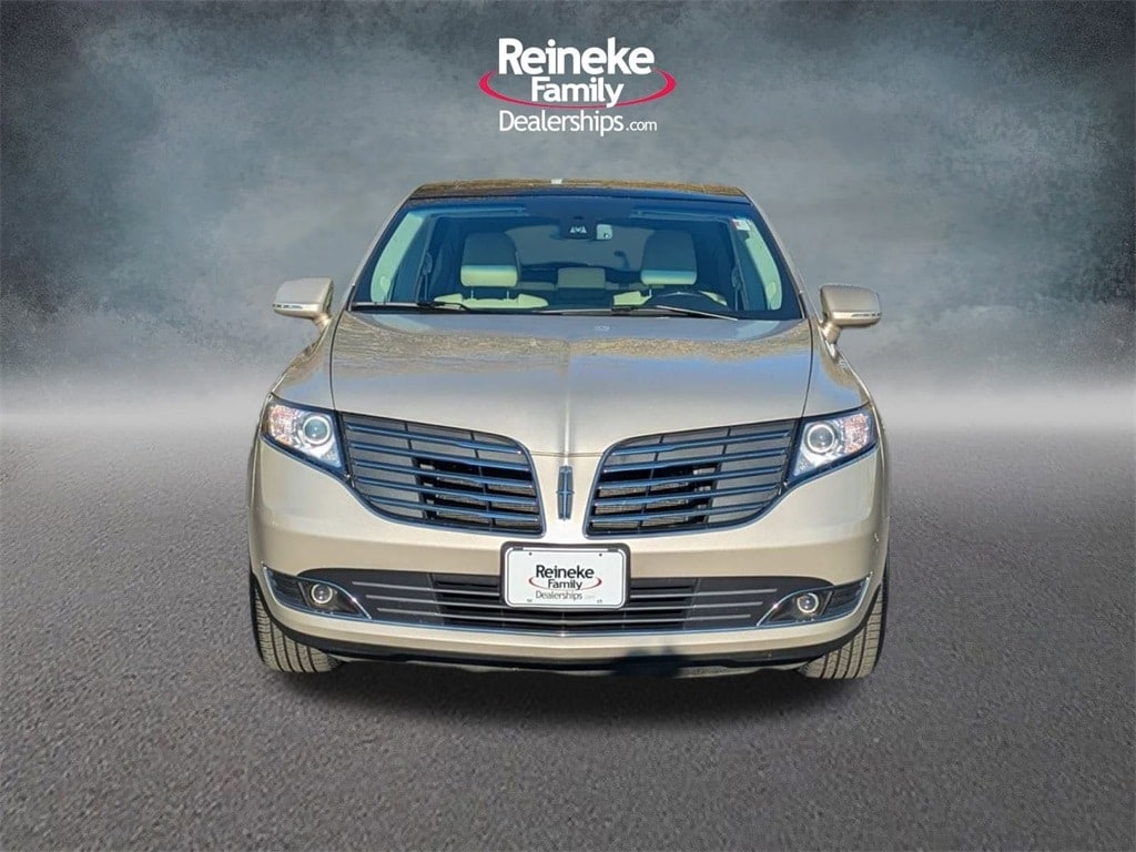 Used 2017 Lincoln MKT Base SUV