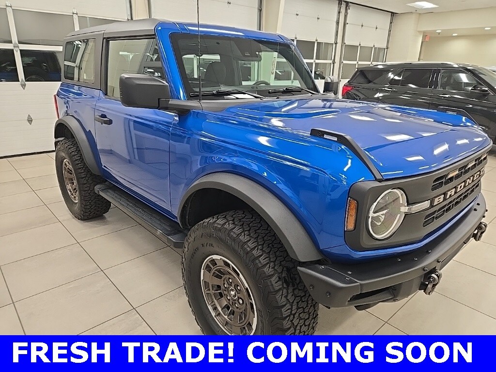 2023 Ford Bronco 2-Door Base's photo