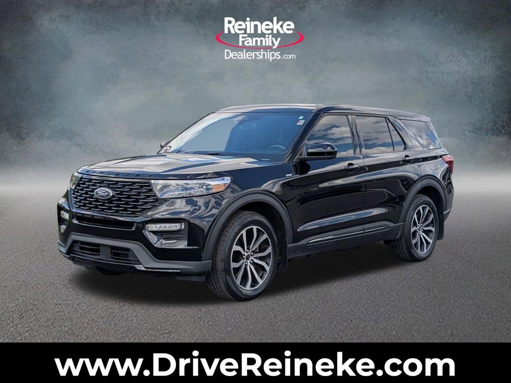 2022 Ford Explorer ST-LINE 4WD's photo