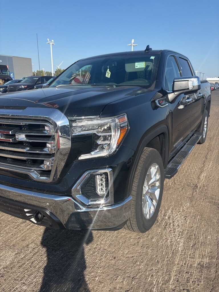 2020 Gmc Sierra 1500 SLT photo 3