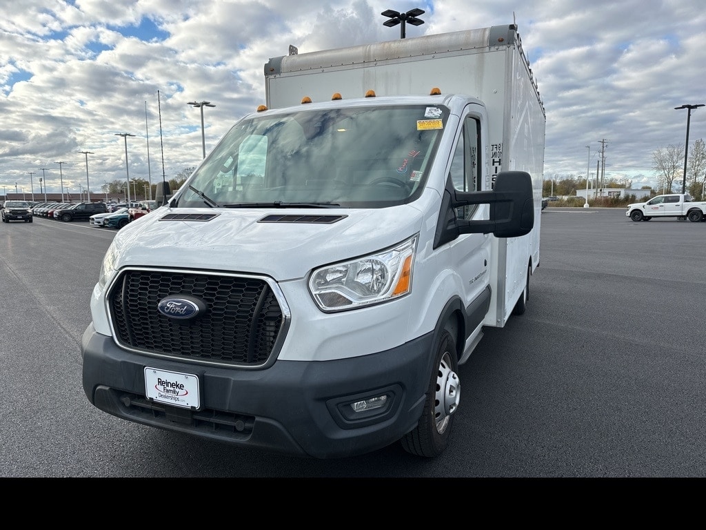 2020 Ford Transit Cutaway Base's photo
