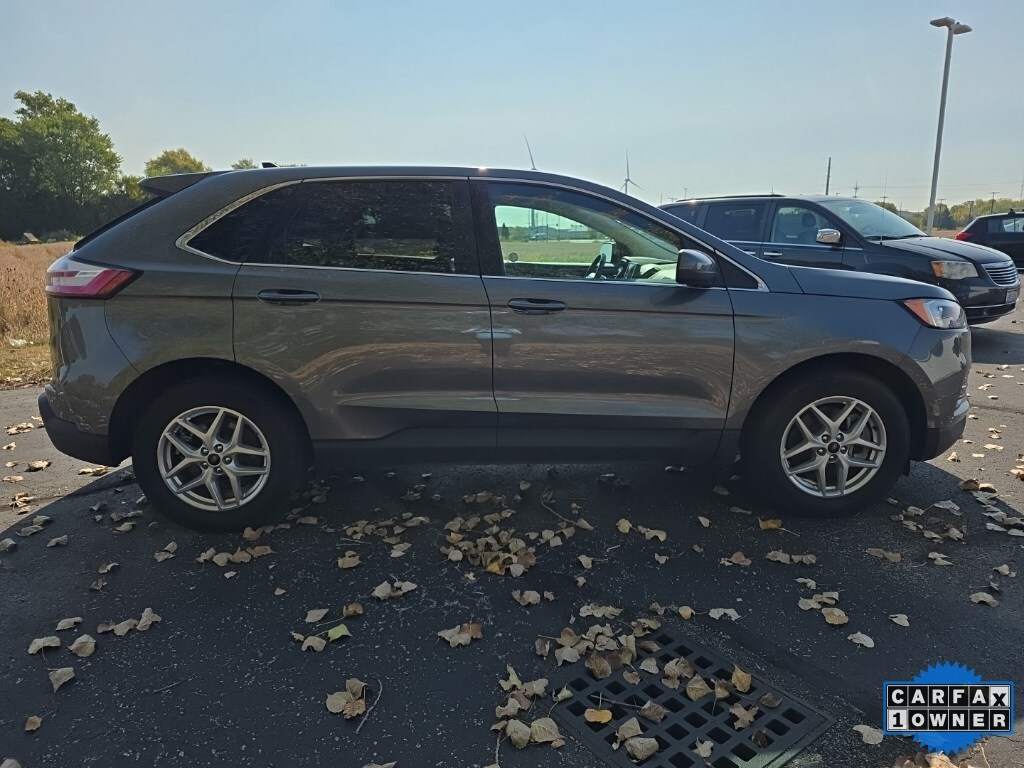 2024 Ford Edge SEL photo 4