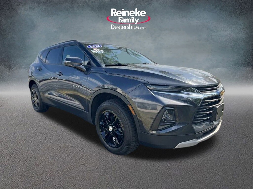 2022 Chevrolet Blazer 2LT photo 2