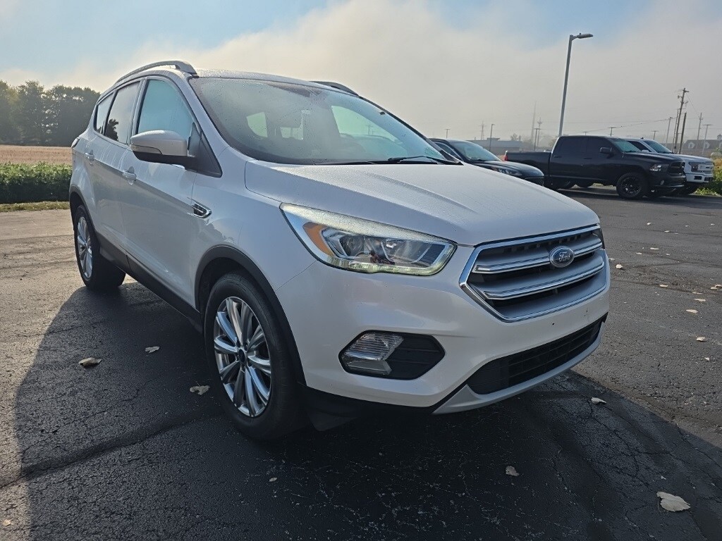 2017 Ford Escape Titanium photo 3