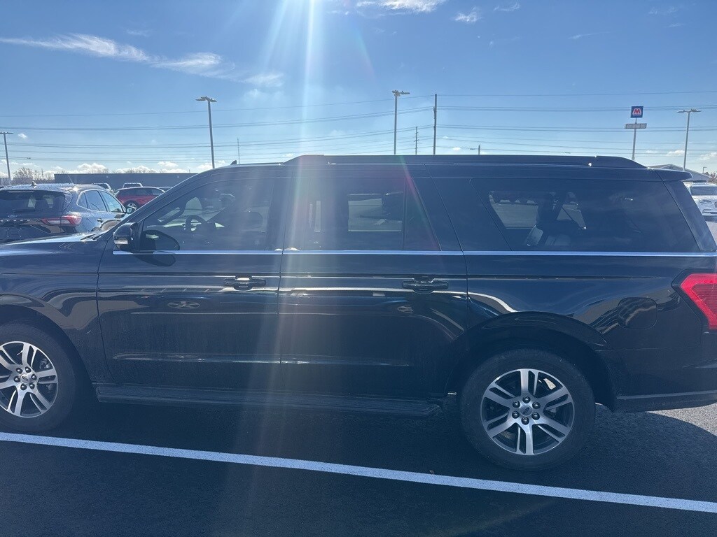 2024 Ford Expedition MAX XLT photo 4