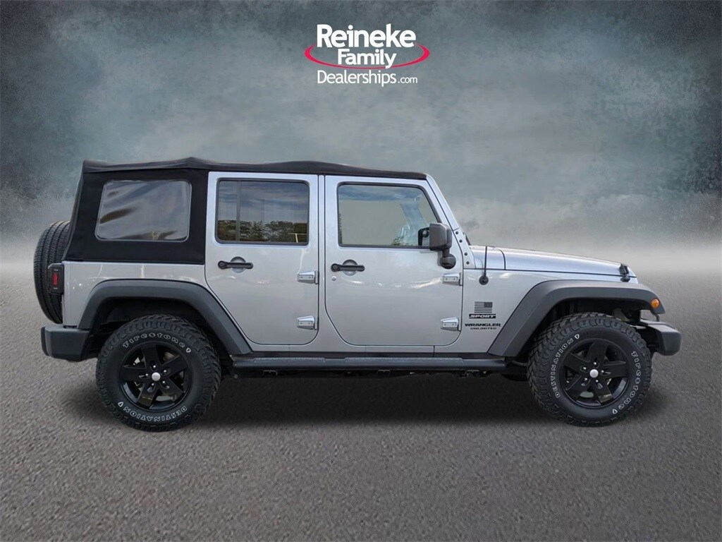 2016 Jeep Wrangler Unlimited Sport photo 4