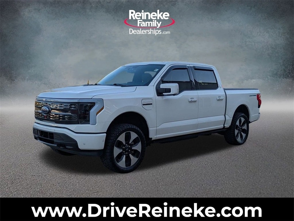 2023 Ford F-150 Lightning Platinum's photo