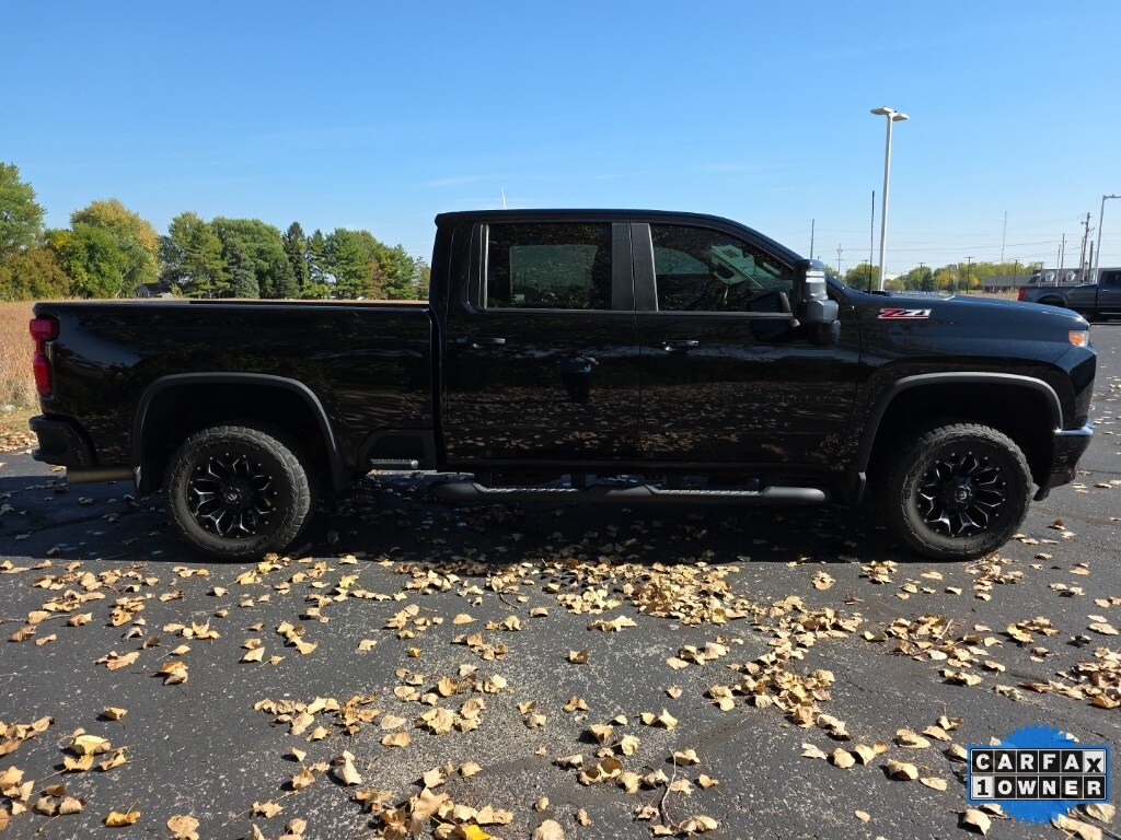 2022 Chevrolet Silverado 2500HD LT photo 4