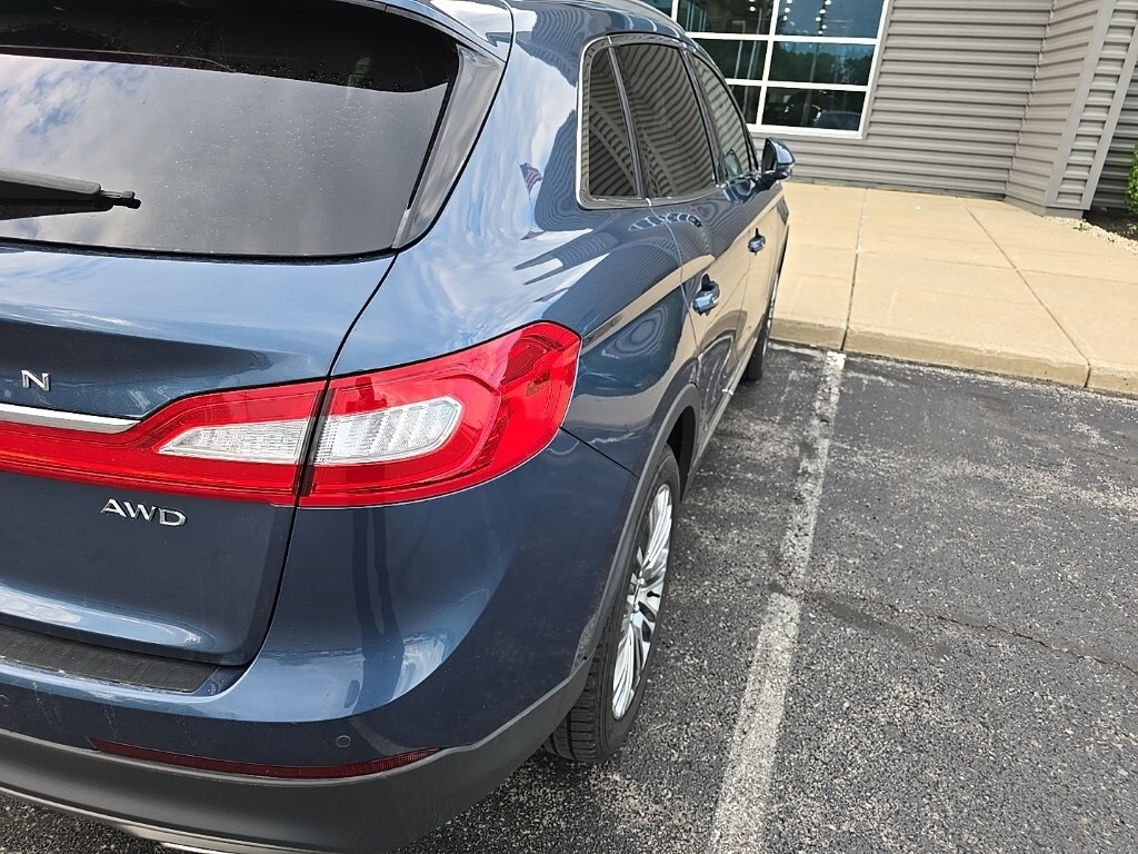 2018 Lincoln MKX Reserve photo 3