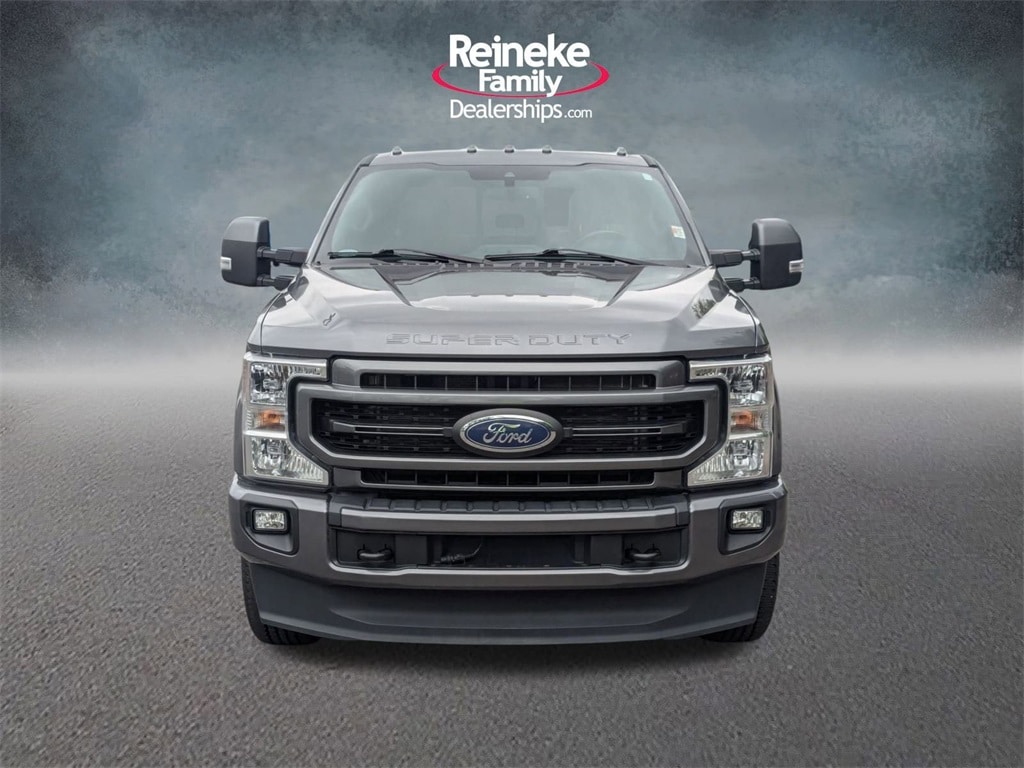 2022 Ford F-250 Lariat photo 2