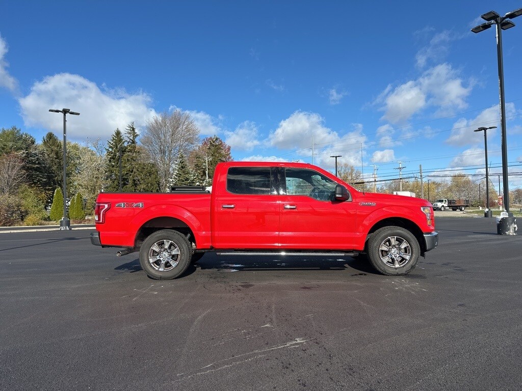 2015 Ford F-150 XLT photo 2