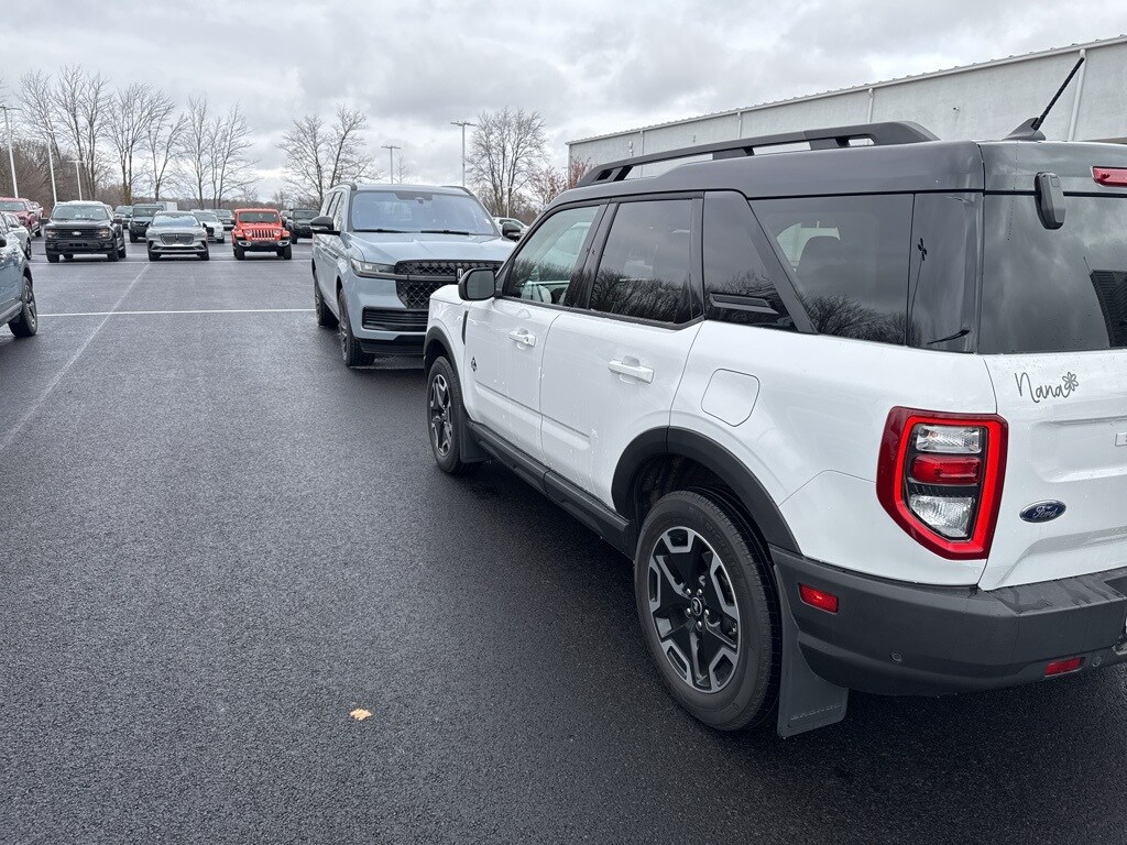 2023 Ford Bronco Sport Outer Banks photo 3