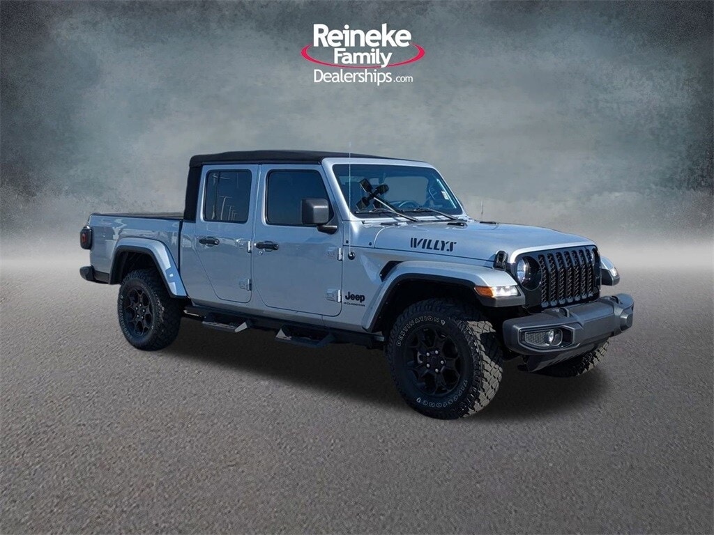Used 2023 Jeep Gladiator Willys Truck Crew Cab