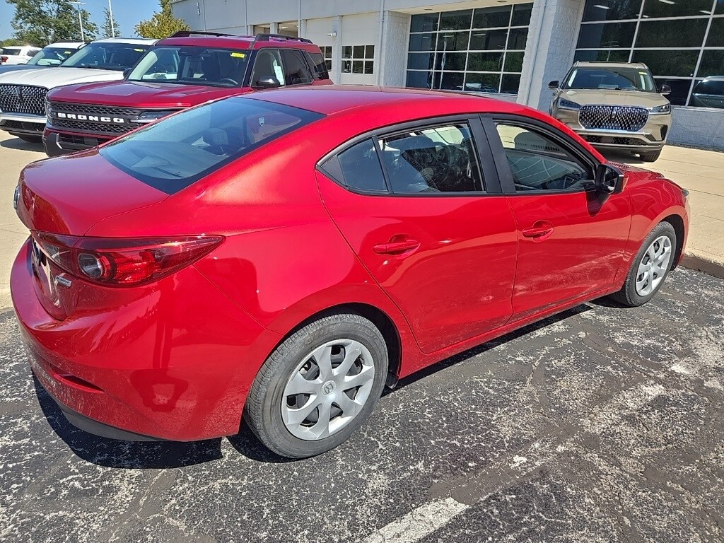 2018 Mazda Mazda3 Sport Sedan photo 4
