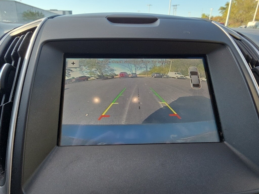 2018 Ford Edge SEL photo 4