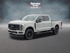2026 Ford F-350 Lariat Truck Crew Cab