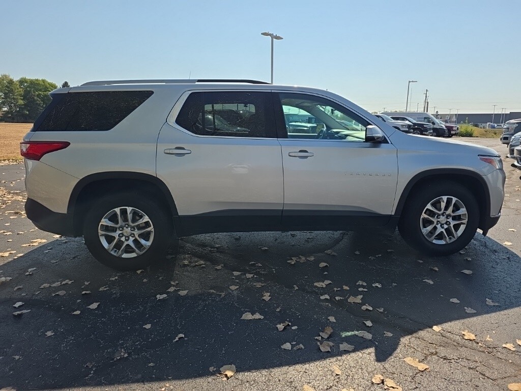 2018 Chevrolet Traverse photo 3