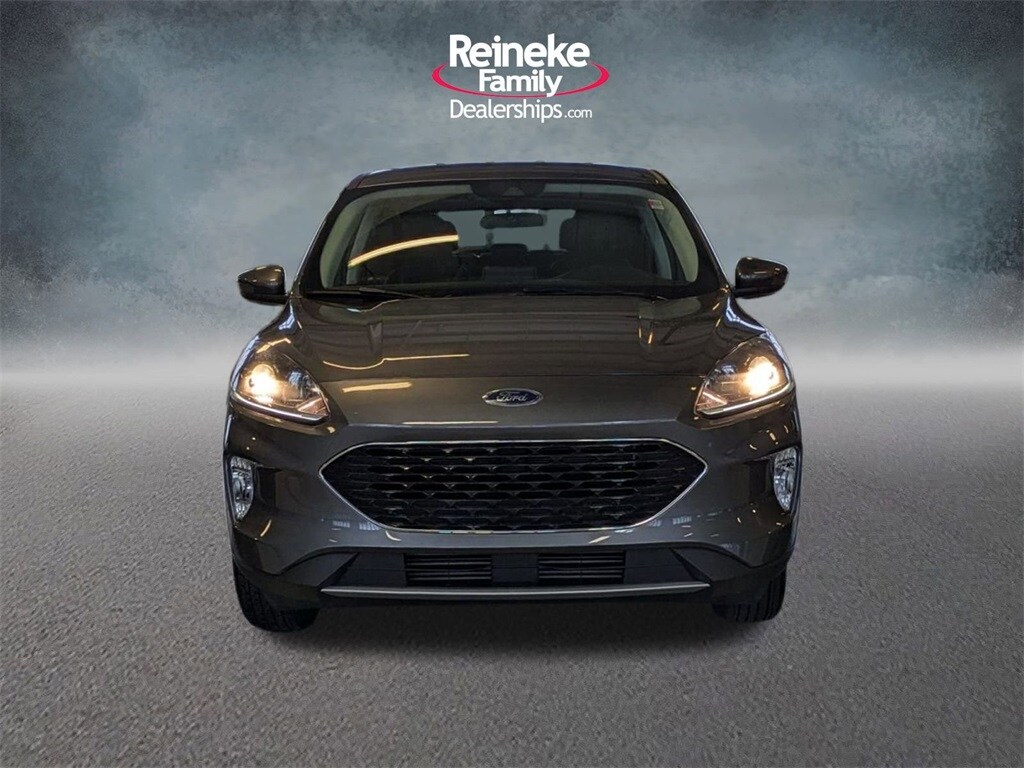 2022 Ford Escape SEL photo 2