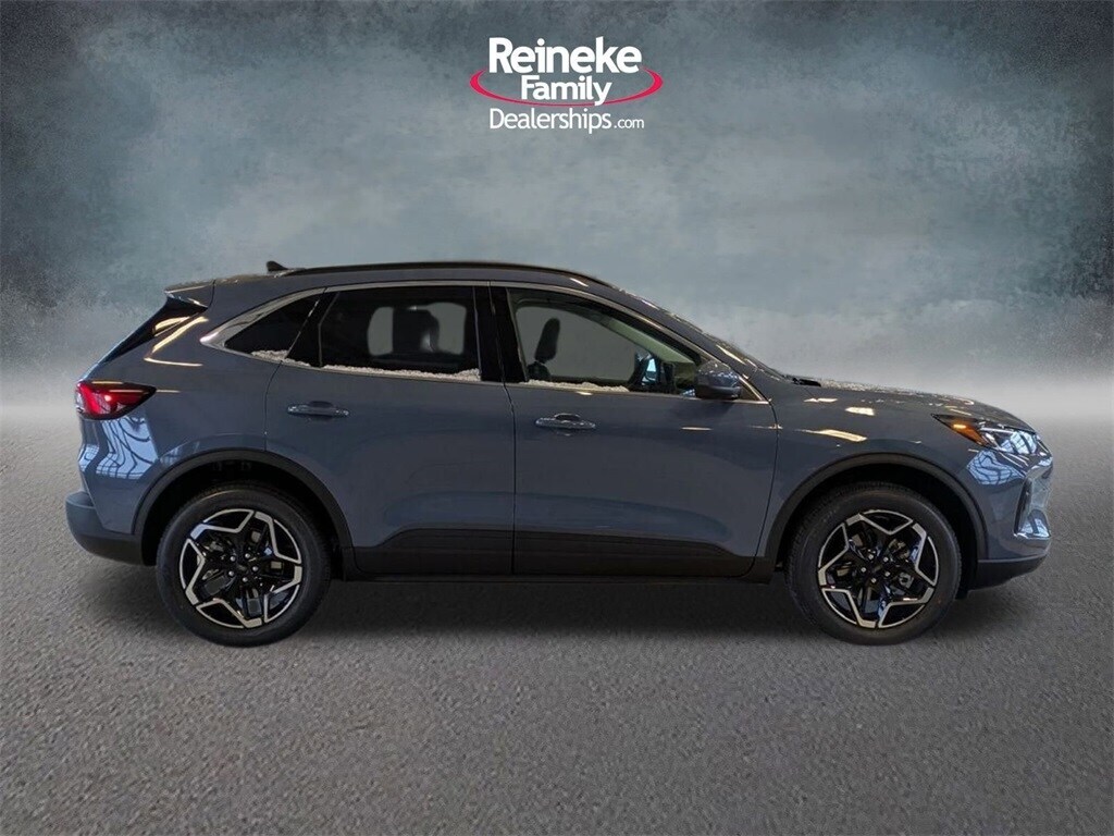 New 2026 Ford Escape Platinum SUV