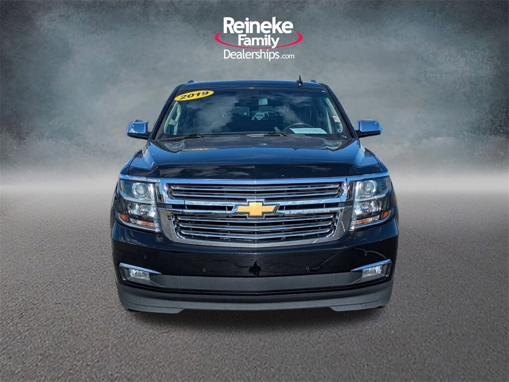 2019 Chevrolet Tahoe Premier photo 2