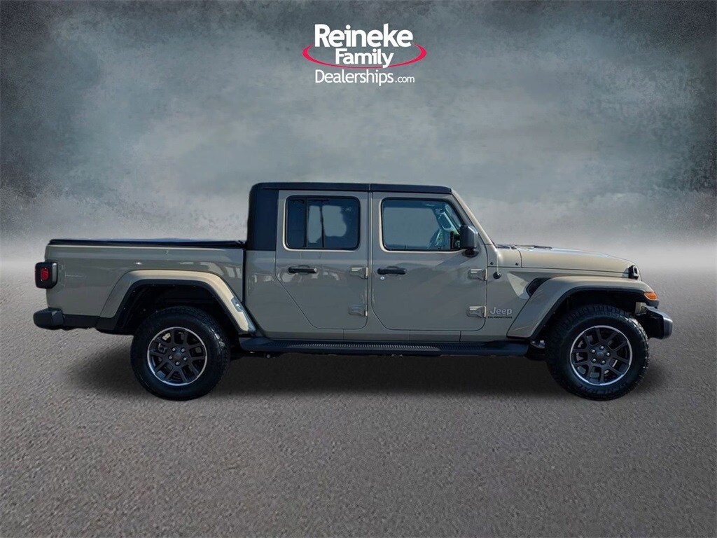 2022 Jeep Gladiator Overland photo 4