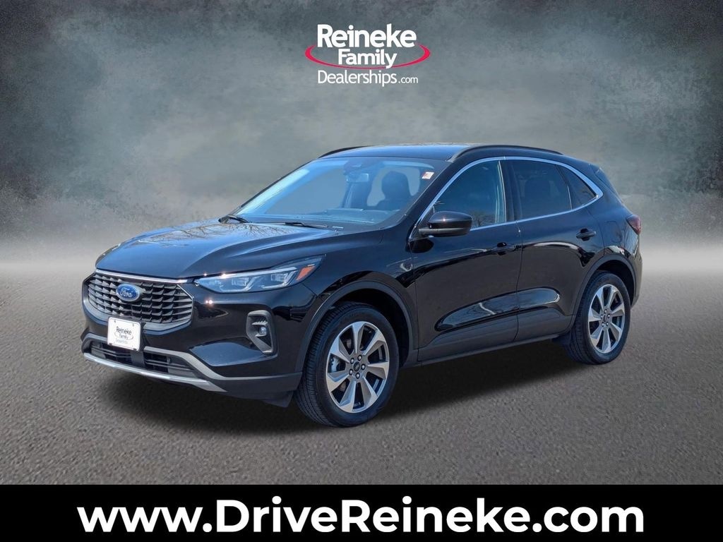 Used 2025 Ford Escape Platinum SUV