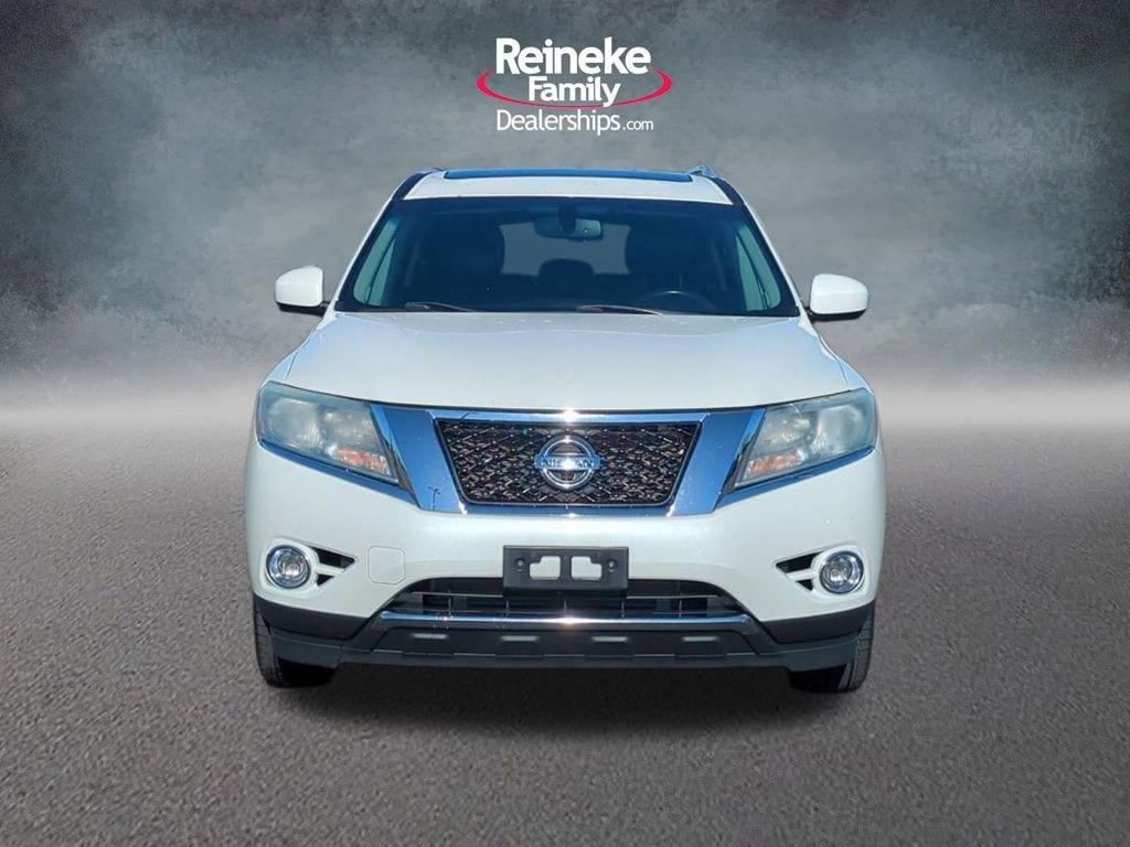 Used 2016 Nissan Pathfinder Platinum with VIN 5N1AR2MM0GC603456 for sale in Findlay, OH