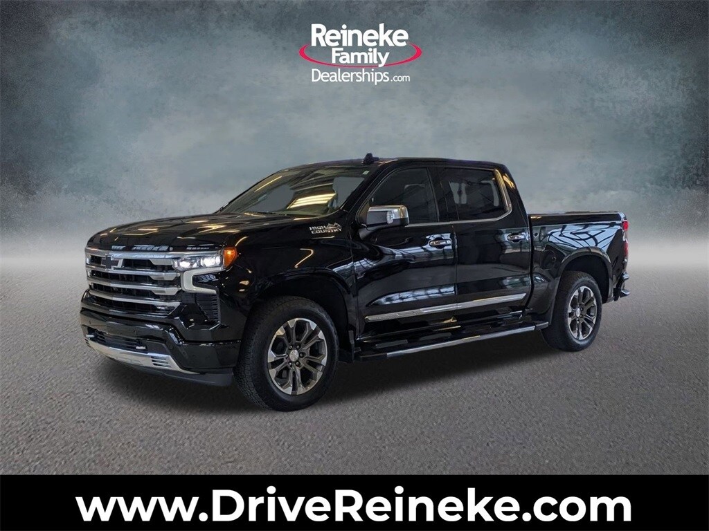 2023 Chevrolet Silverado 1500 High Country's photo