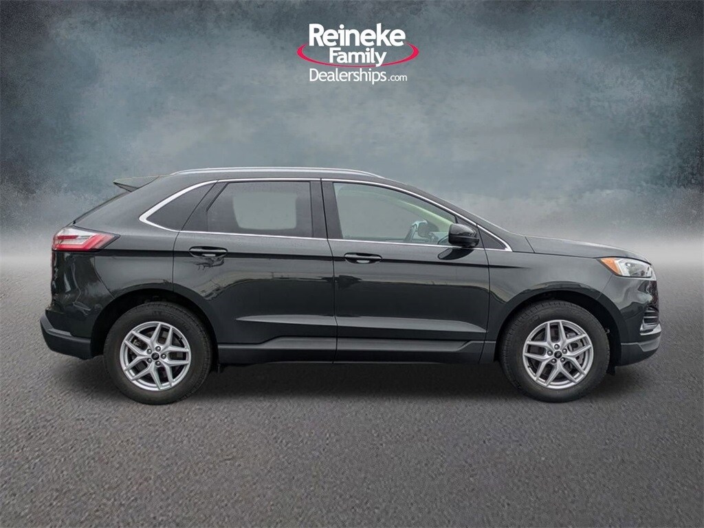 2024 Ford Edge SEL photo 4
